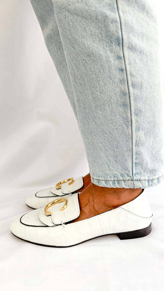 Chloe-C-Loafers-Shoes-white-croc-print-Glamorizta