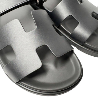 Hermès Chypre Sandals in black leather