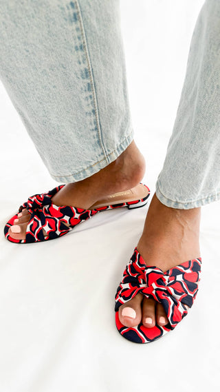Aquazzura-sandals-flat-shoes-Glamorizta-navy-sandals