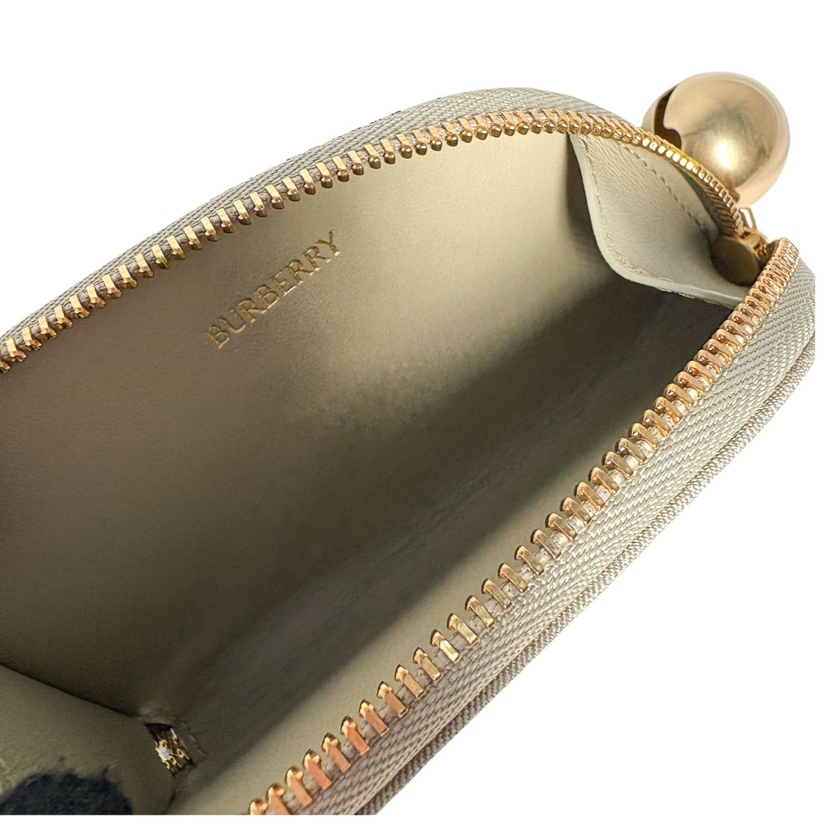 Burberry Shield Coin Wallet with zip and bell, house check