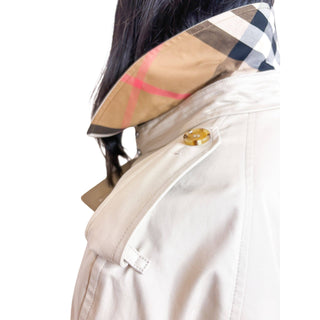 Burberry Hillington Trench Coat Beige