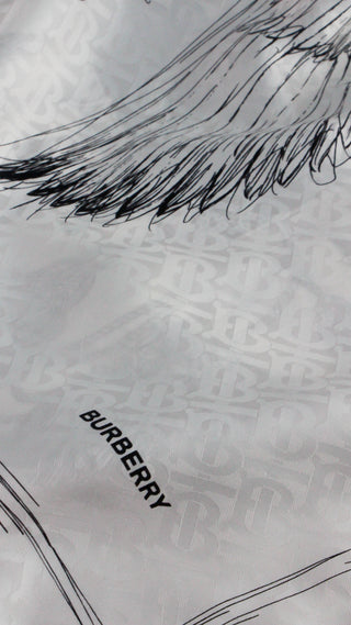 Burberry-Silk-Scarf-Glamorizta