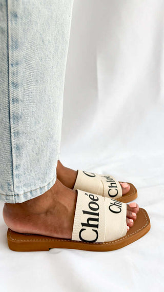 Chloe-Woody-sandals-Beige-Glamorizta