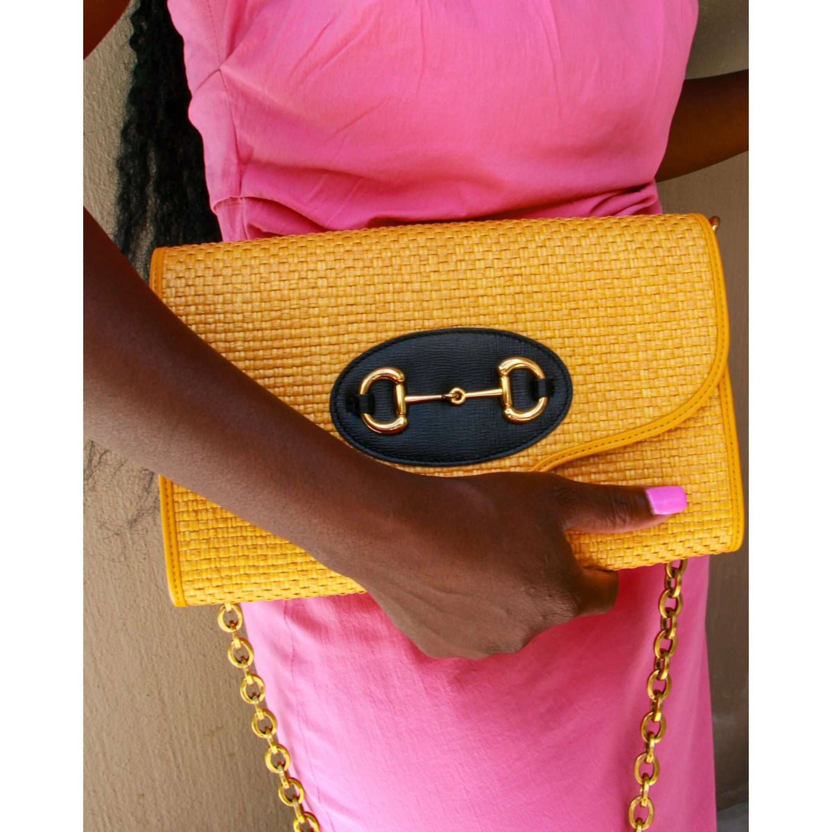 Gucci crossbody bag in yellow raffia with horsebit and chain strap