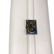 Gucci Interlocking GG Clutch in white - sophisticated leather accessory with signature two-tone hardware and timeless Gucci elegance