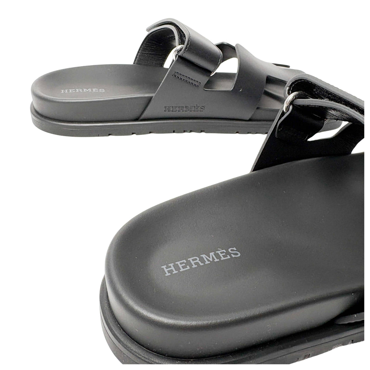 Hermès Chypre Sandals in black leather