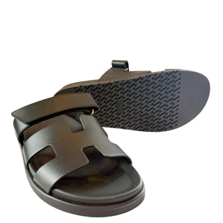 Hermès Chypre Sandals in black leather