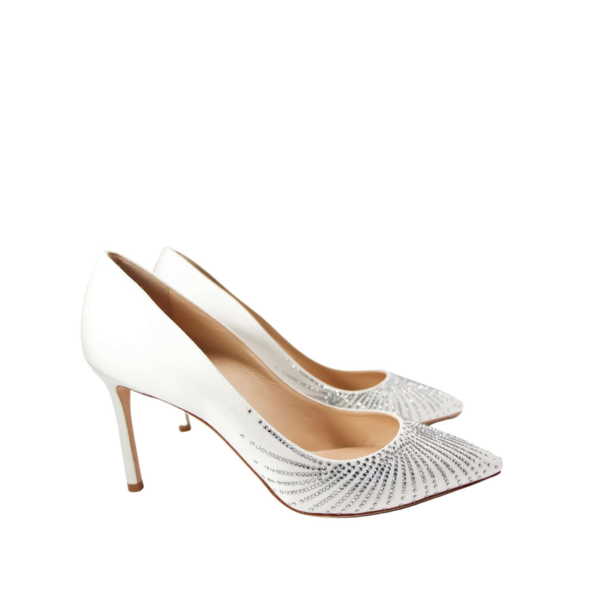 JimmyChoo-Wedding-Shoes-Glamorizta-foresale.jpgJimmyChoo-Wedding-Shoes-Glamorizta-with-Crystals-on-white-satin