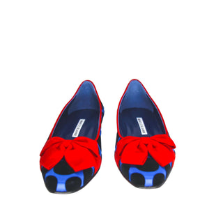 Manolo-Blahnik-Aragon-flat-shoe-blue-black-dots-red-bow-Glamorizta