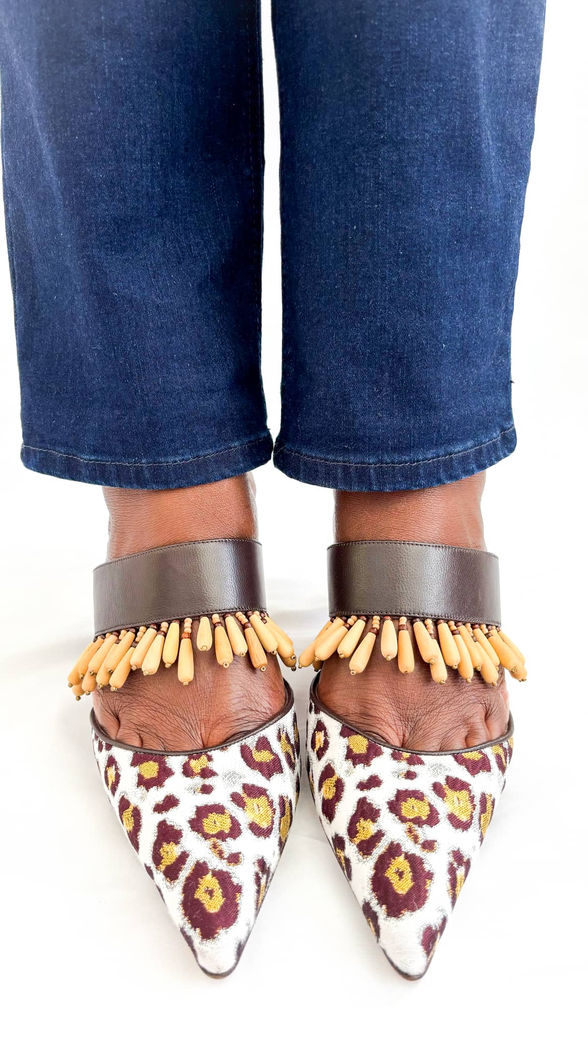 Manolo-Blahnik-Mulov-mules-heels-Glamorizta