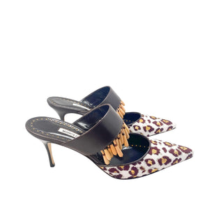 Manolo-Blahnik-heels-sandals-mules-leopard-print-Glamorizta