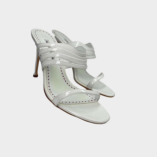 Manolo-Blahnik-white-wedding-sandals-high-heels-Glamorizta