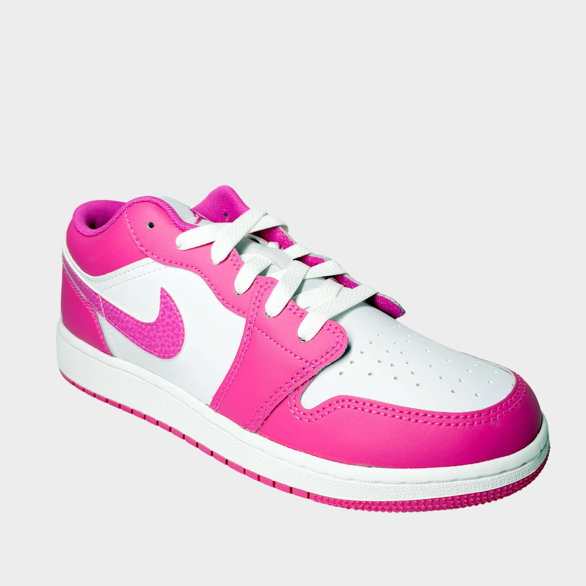 Nike Air Jordan 1 Low pink and white for woman