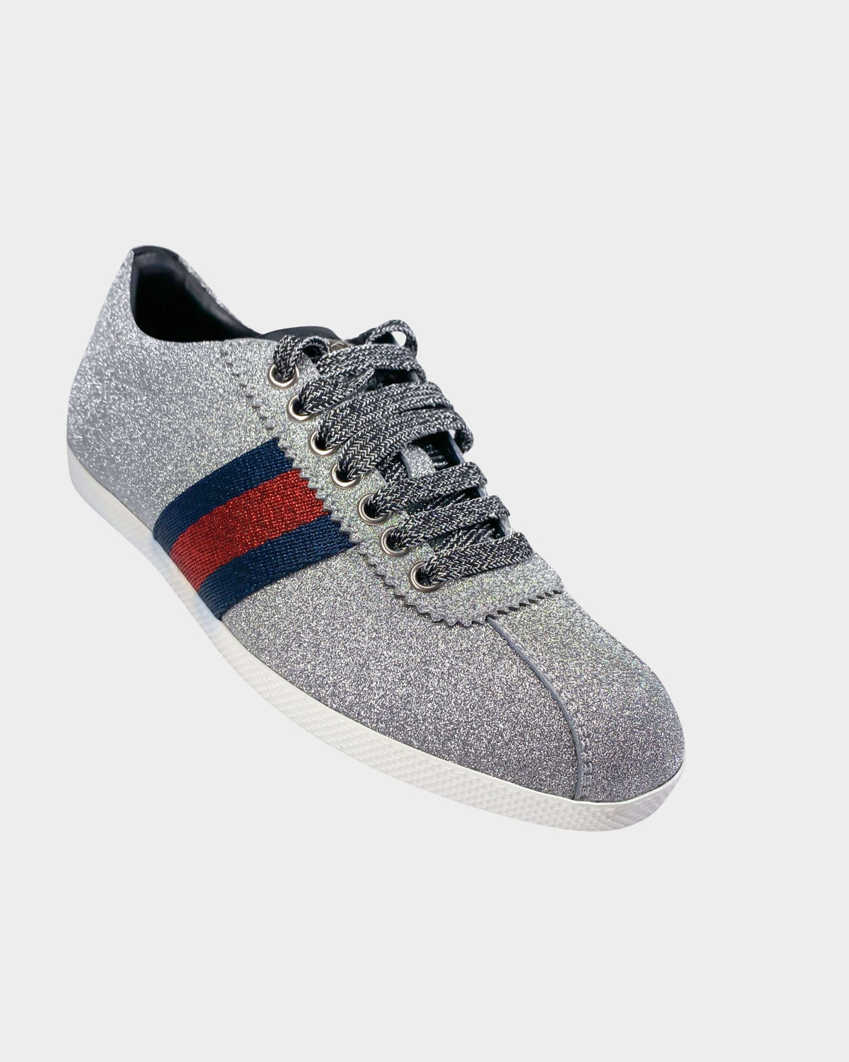 Gucci trainers in silver front view luxury designer sneakers